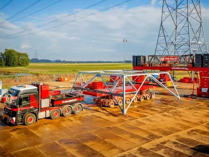 Porto de Montes Claros Empresa de Vendas de Aluguel de Eixos 700 China Yanglun-Bahia SPMT Transporte de Veículo Modular de Bicicleta